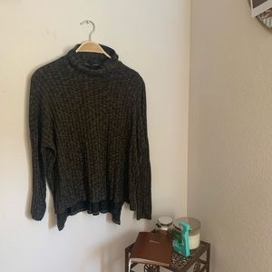 Turtle neck sweater